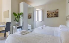 Center Rooms