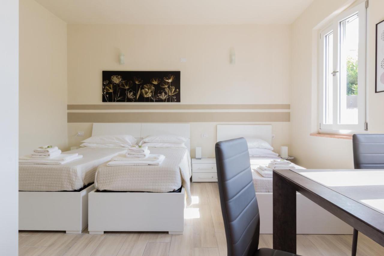 Center Rooms Plaisance Extérieur photo